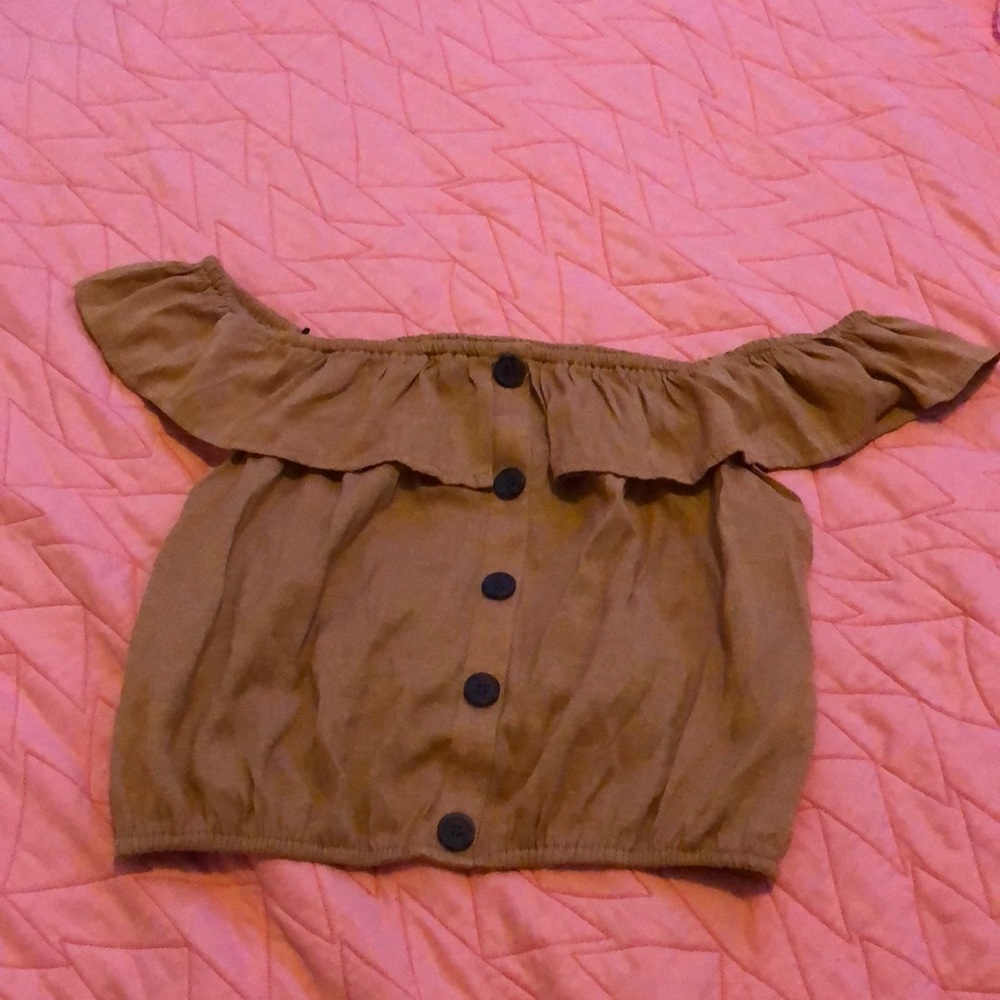 cropped button top